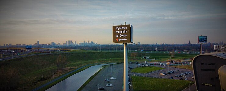 Onze slogan daagt je uit en dat is precies de bedoeling